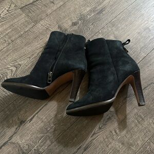Elegant Black Coach Suede Ankle Boots 5M